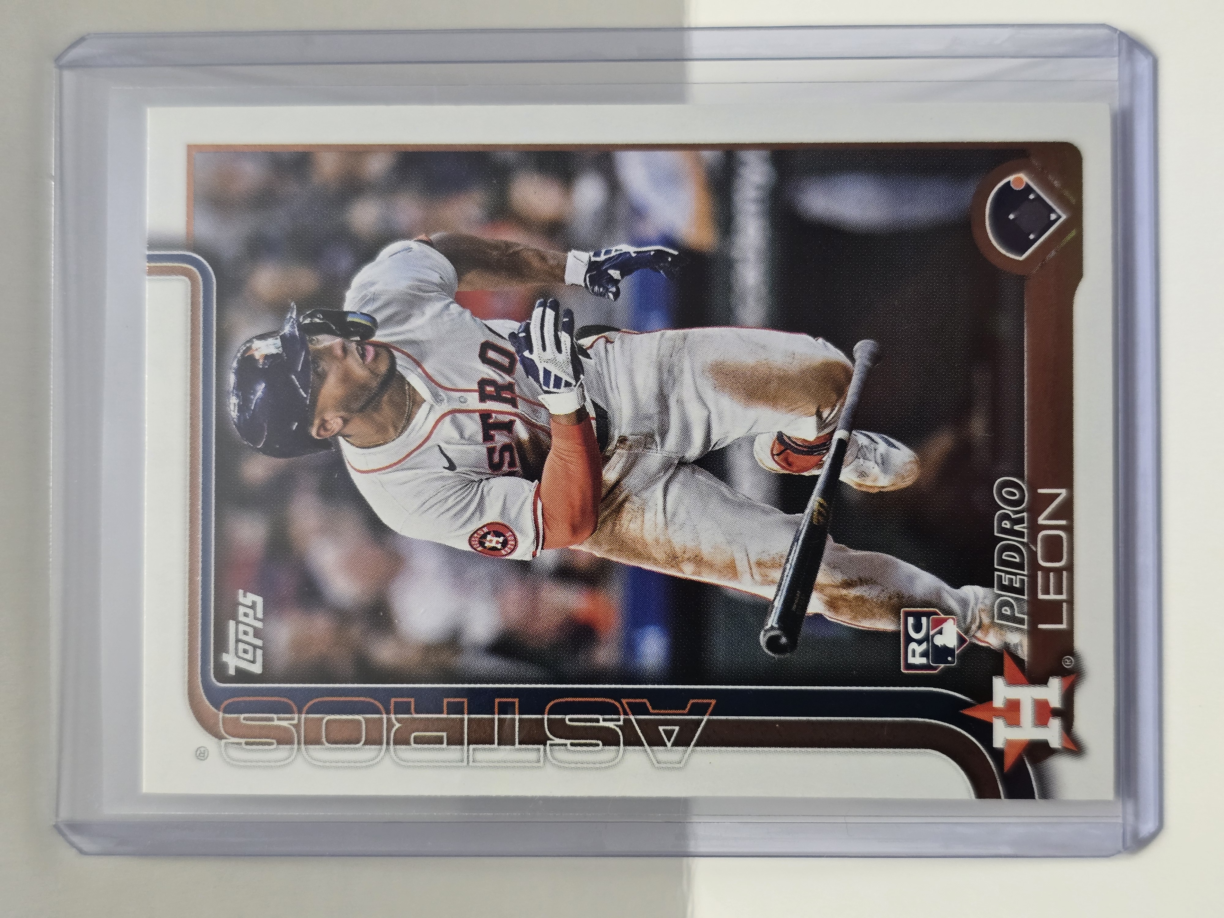 2025 Topps Series One #30 Pedro León RC